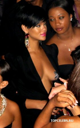 Rihanna оттянулась по полной
